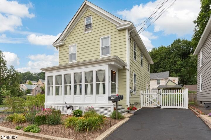 Property Photo:  118 Claremont Rd  NJ 07924 
