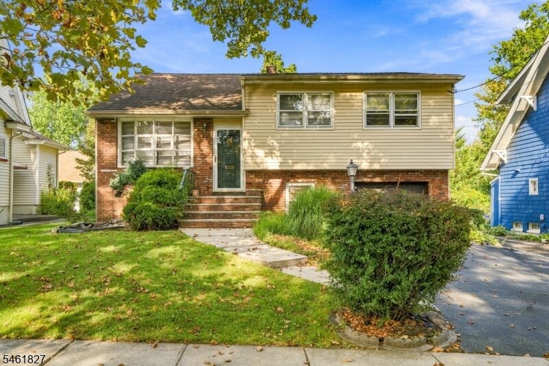 Property Photo: 107 Severin Ct NJ 07016