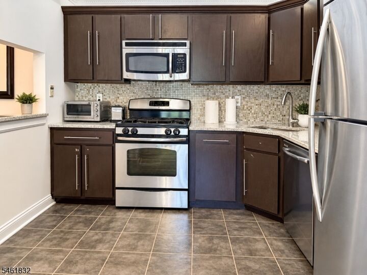 Property Photo: 256 English Pl NJ 07920