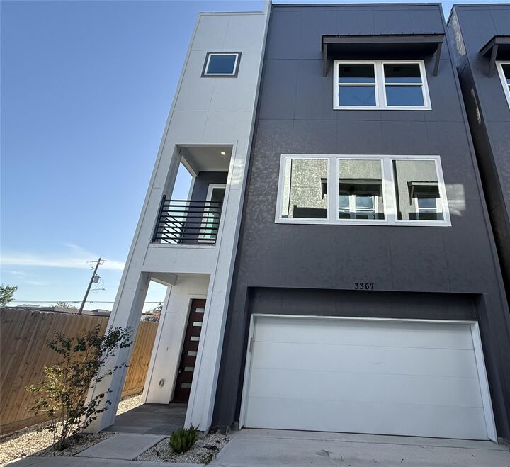 Property Photo: 3367 Yellowstone Boulevard TX 77021