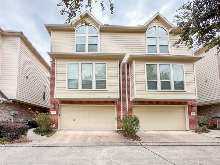 Property Photo:  1727 Stacy Crest  TX 77008 
