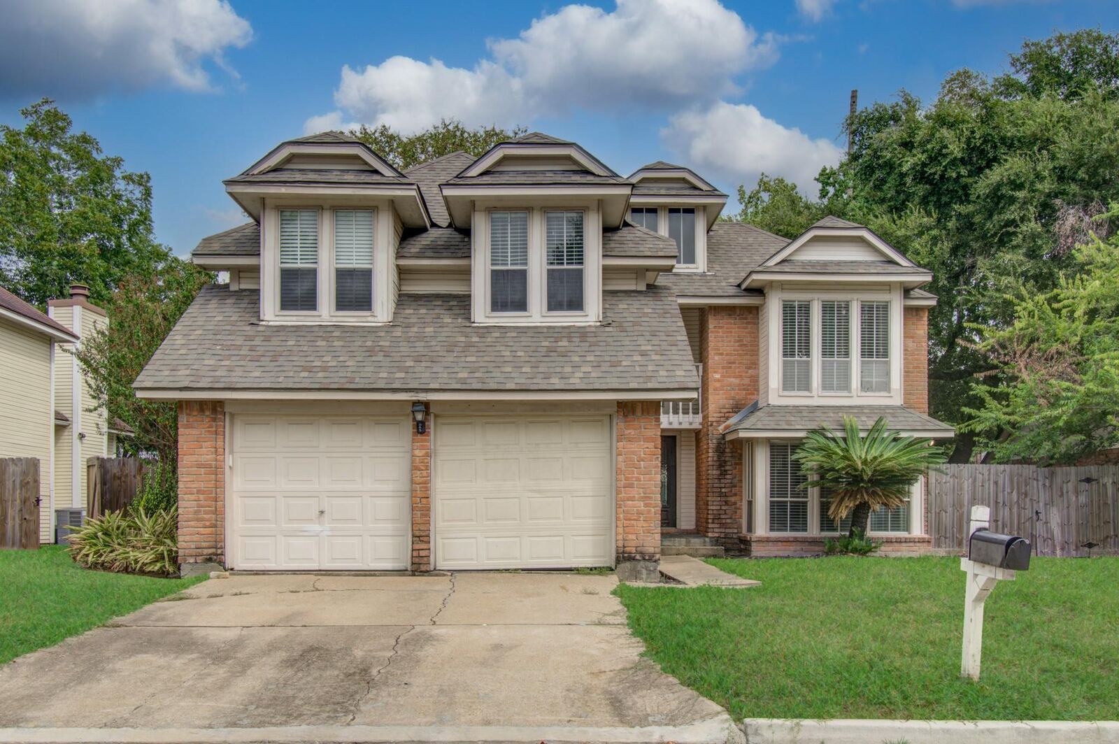 Property Photo: 13030 Hollow Brook Drive TX 77082