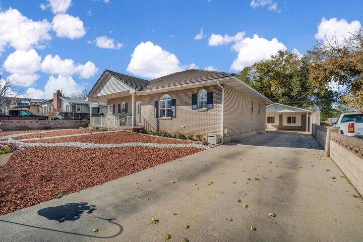 Property Photo: 271 N 600 W UT 84721