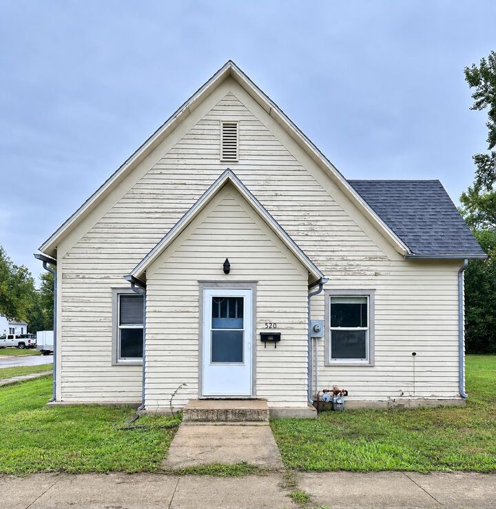 Property Photo:  520 N 4th Street  IA 51334 
