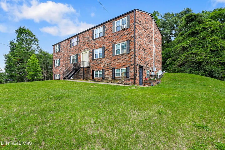 Property Photo:  410 Dry Gap Pike  TN 37912 