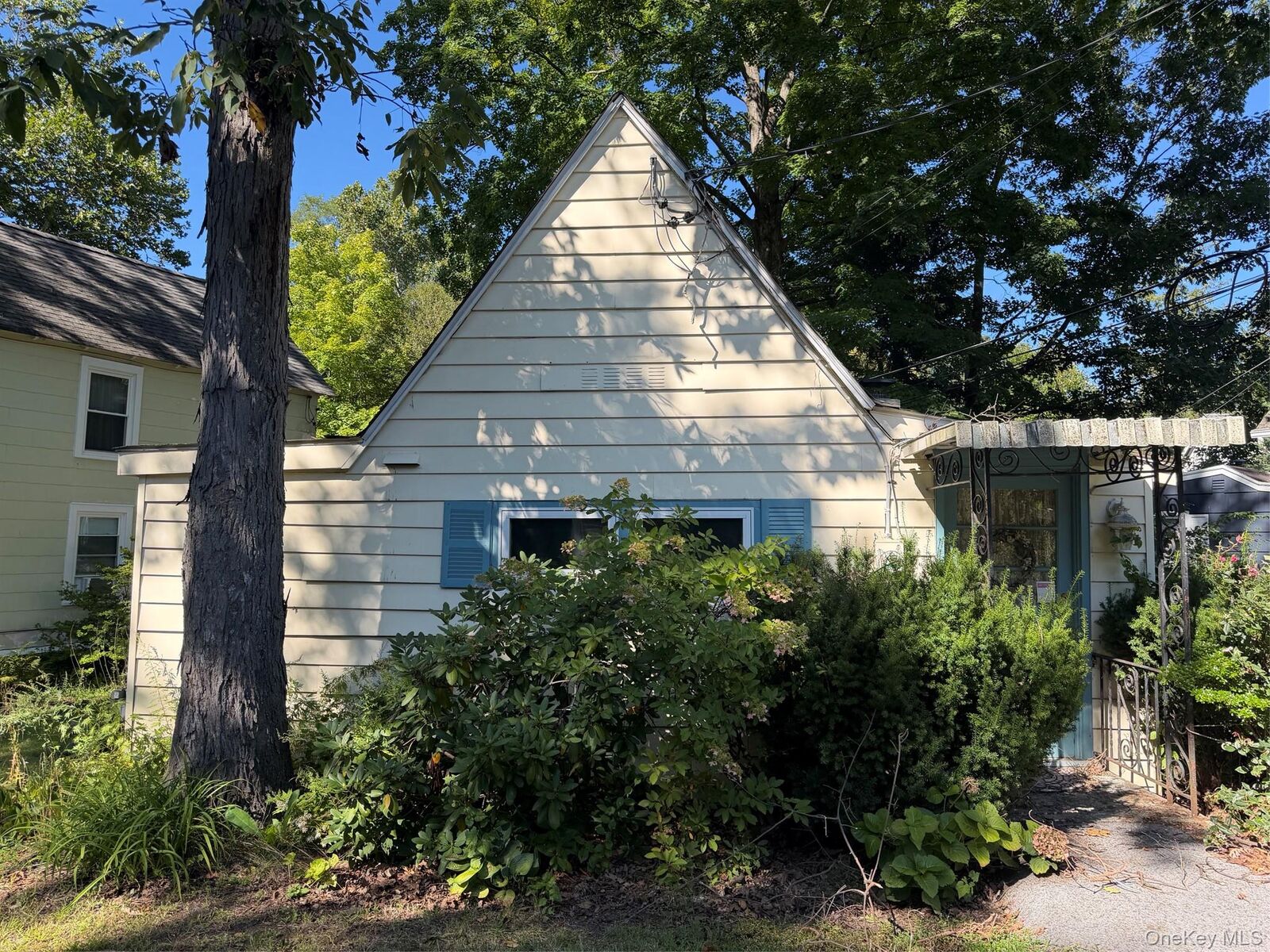Property Photo:  54 Campwoods Ground  NY 10562 