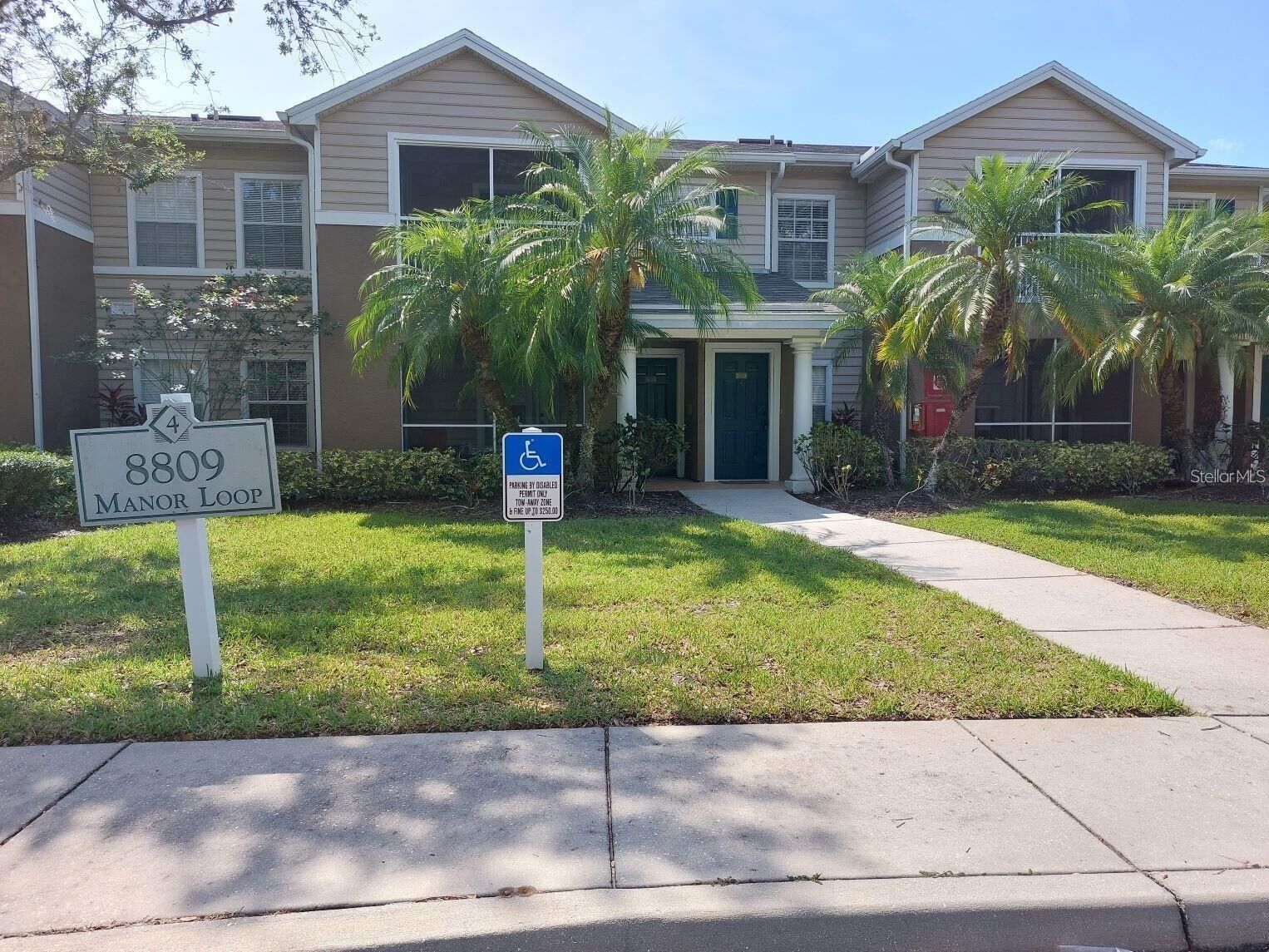 Property Photo: 8809 Manor Loop 203 FL 34202