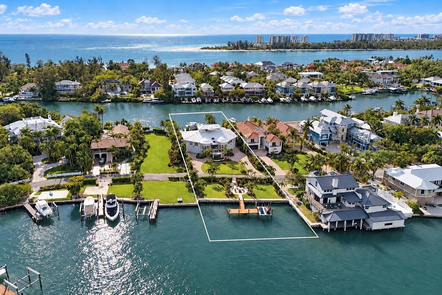 Property Photo:  4034 Roberts Point Road  FL 34242 