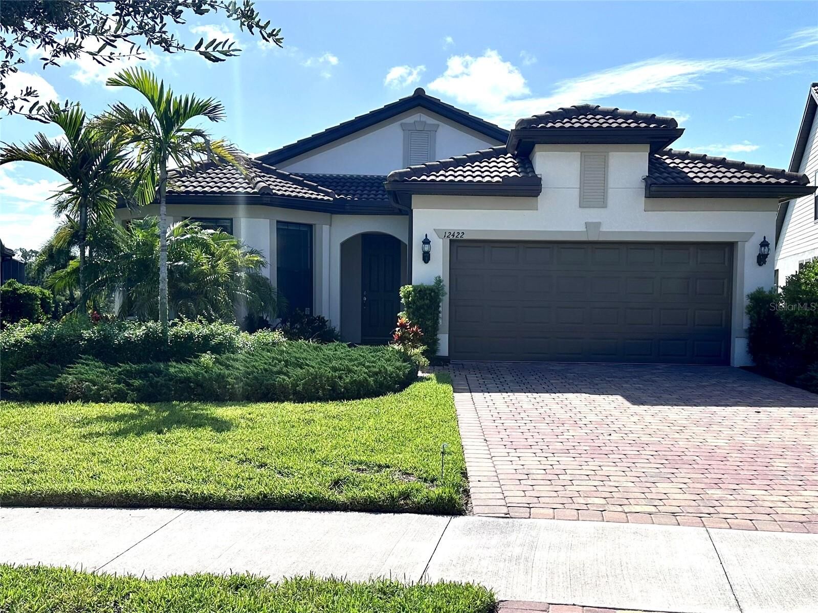Property Photo: 12422 Wood Fern Court FL 34238