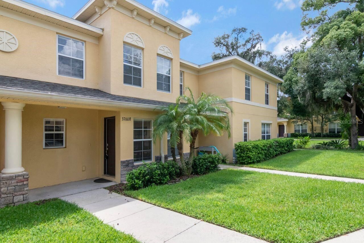 Property Photo: 37608 Daliha Terrace FL 33542