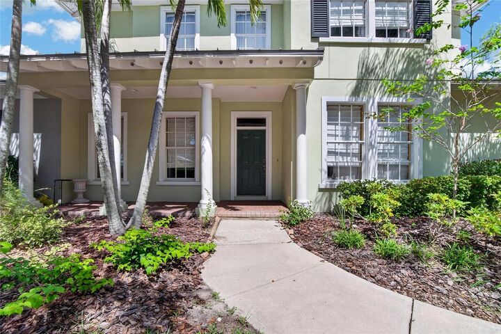 Property Photo:  5518 Luminar Pointe Lane  FL 33572 