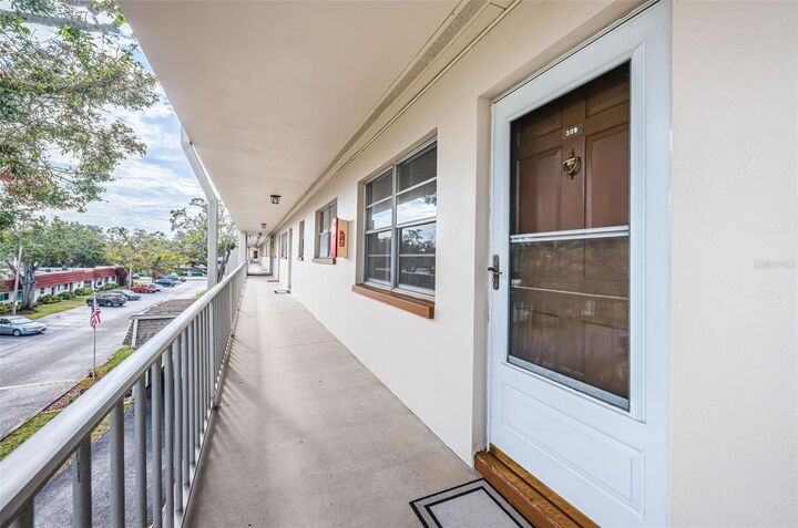 Property Photo: 5880 38th Avenue N 309 FL 33710
