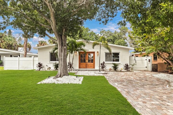 Property Photo:  3946 Helena Street NE  FL 33703 