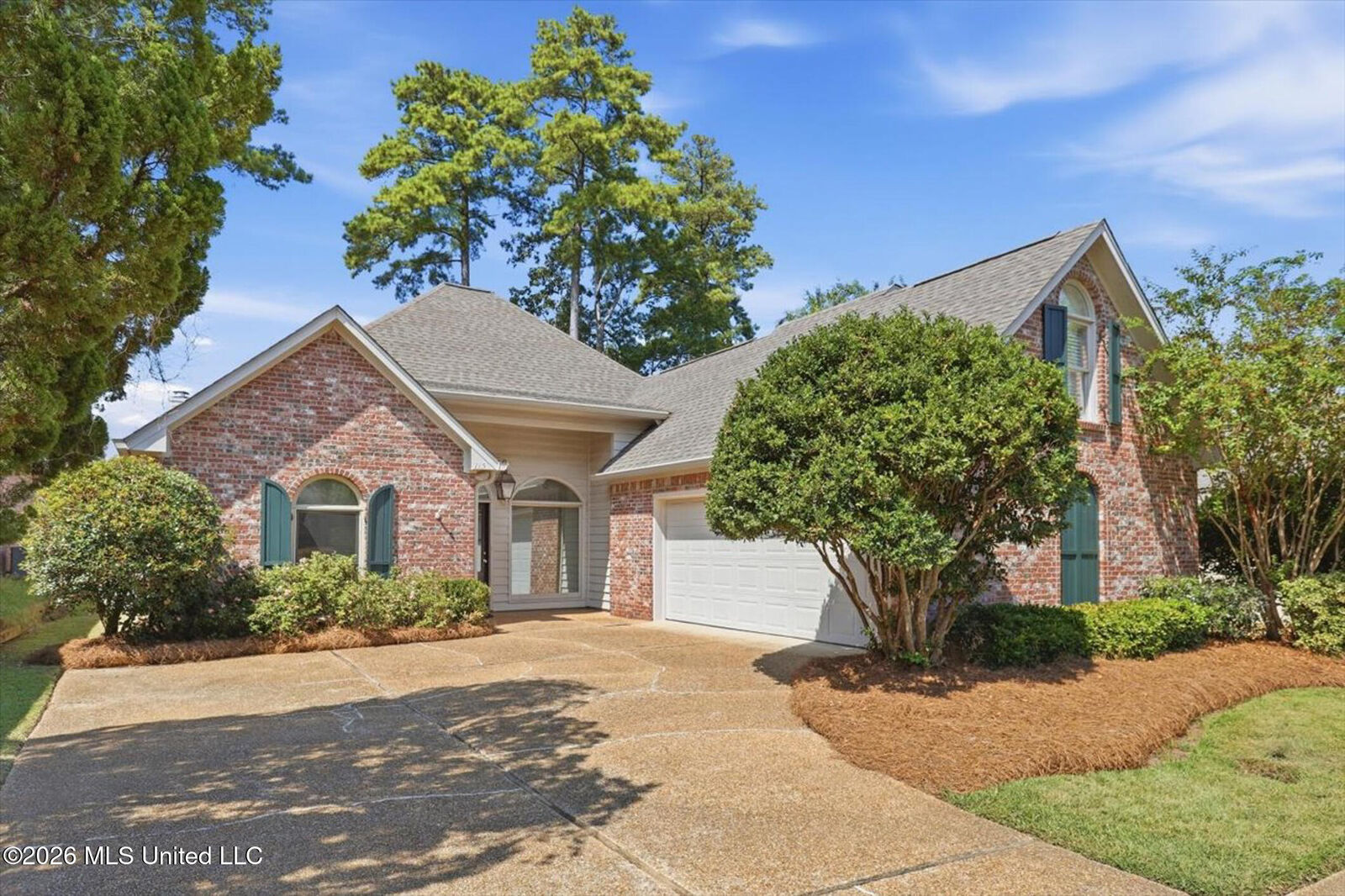 Property Photo: 715 Esplanade Drive MS 39157