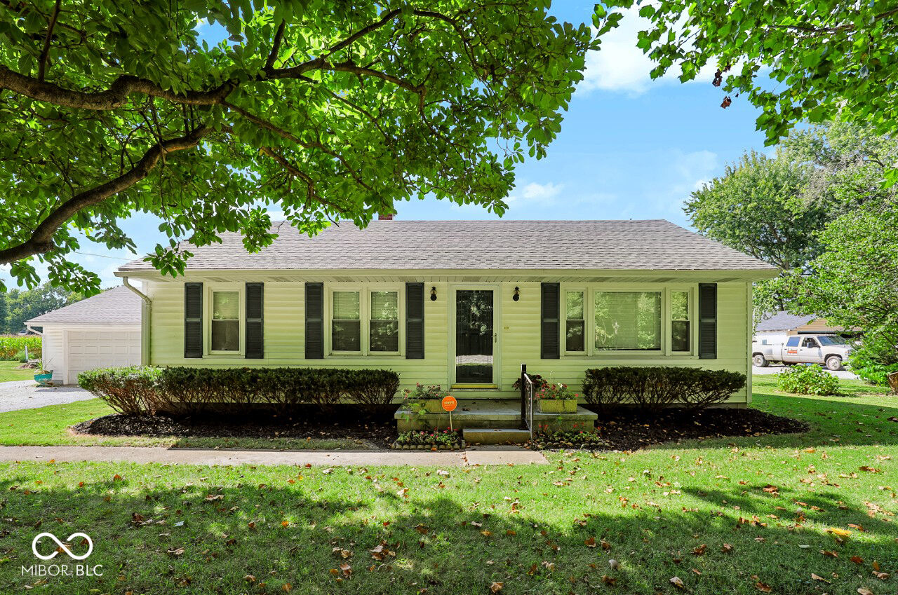 Property Photo:  2211 Cicero Road  IN 46060 