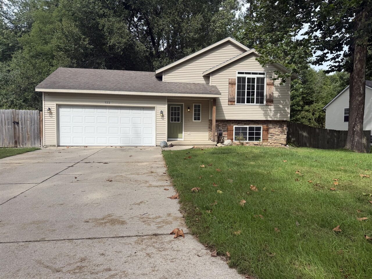 Property Photo:  122 Summit Drive  MI 49010-8627 