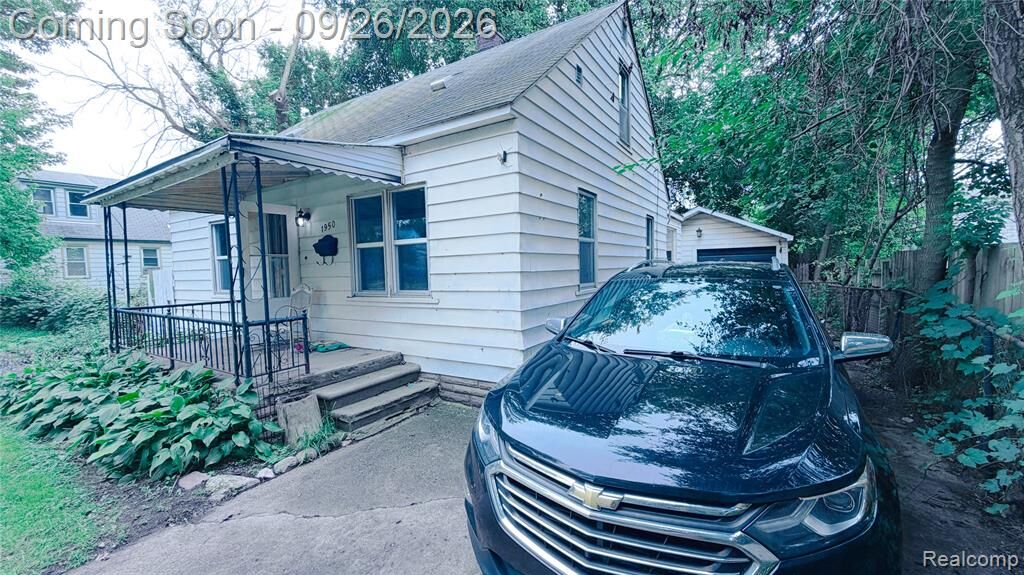 Property Photo: 1950 Michael Avenue MI 48091 2129