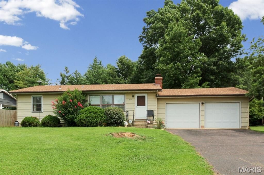 Property Photo:  137 Christland Drive  MO 63080 
