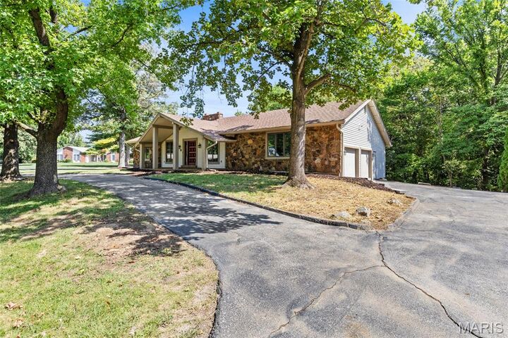 Property Photo: 1 Bluff View Court MO 63303