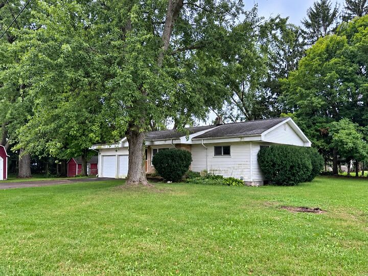 Property Photo: 441 Highland Avenue MI 49030