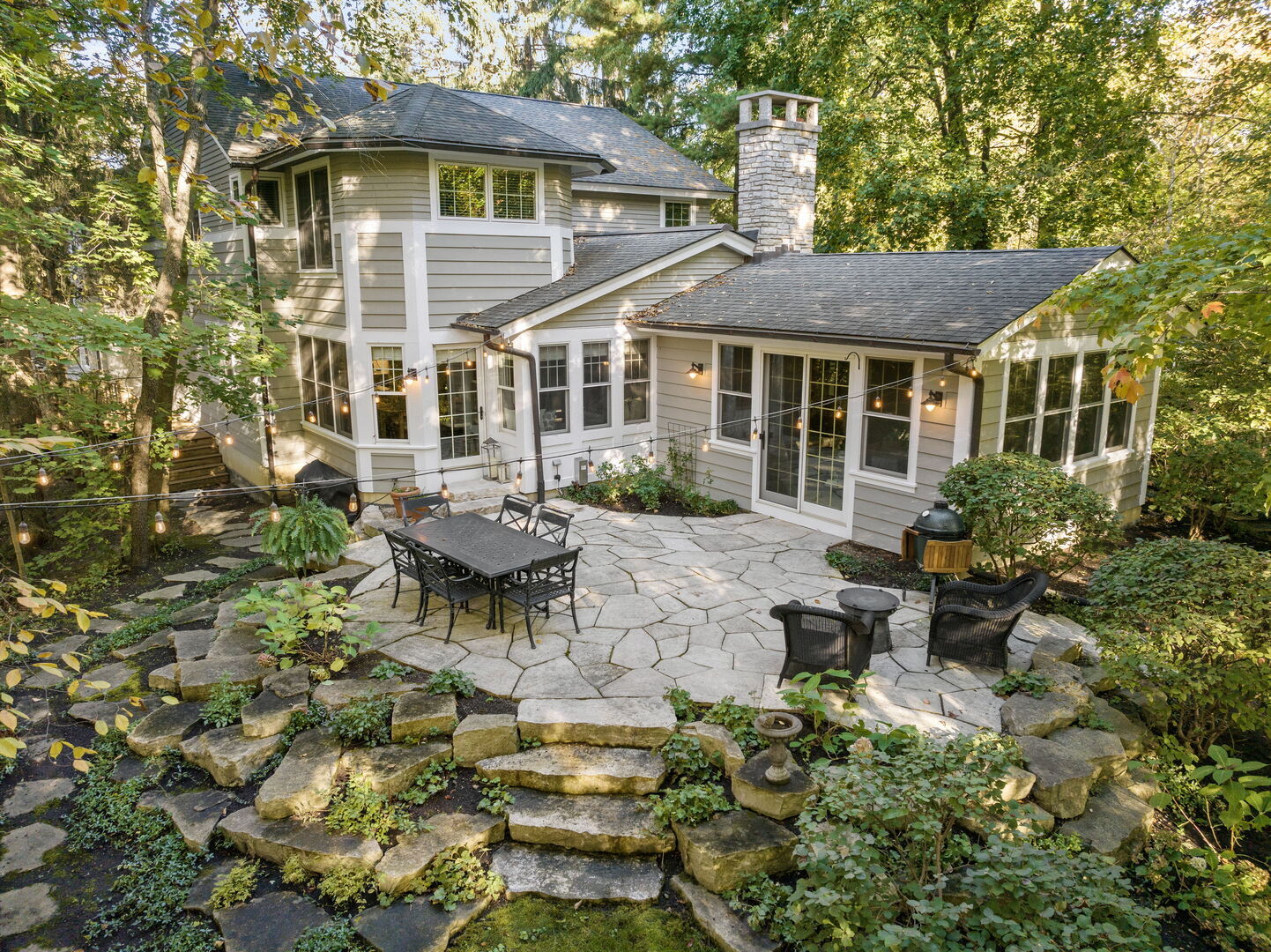 Property Photo: 719 Birch Road IL 60044
