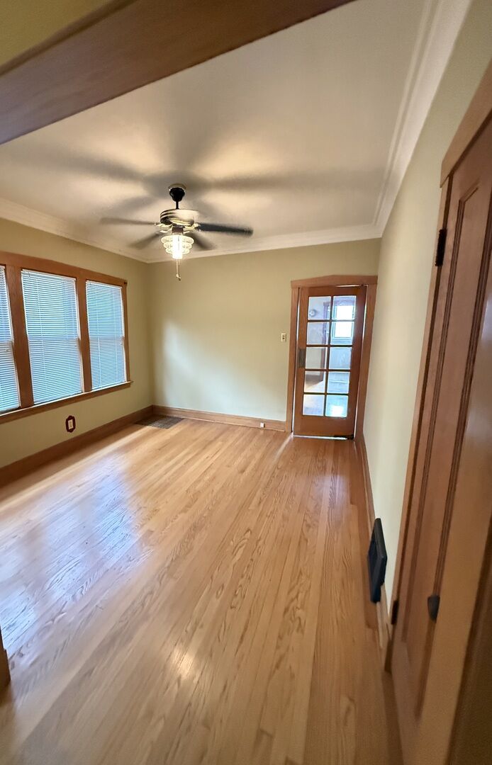 Property Photo:  1516 Wesley Avenue  IL 60402 