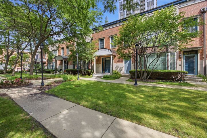 Property Photo:  1433 S Prairie Avenue H  IL 60605 