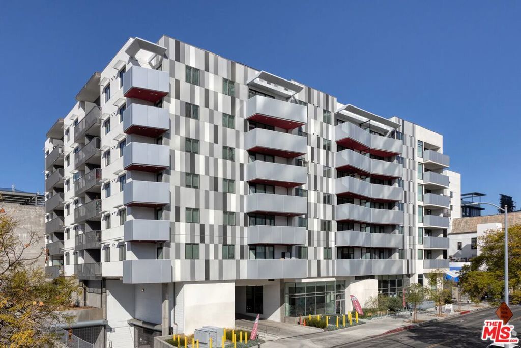 Property Photo: 3640 Wilshire Boulevard 629 CA 90010