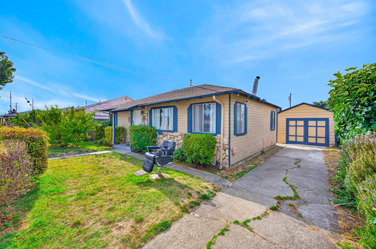 Property Photo:  238 Fitzpatrick Road  CA 94603 