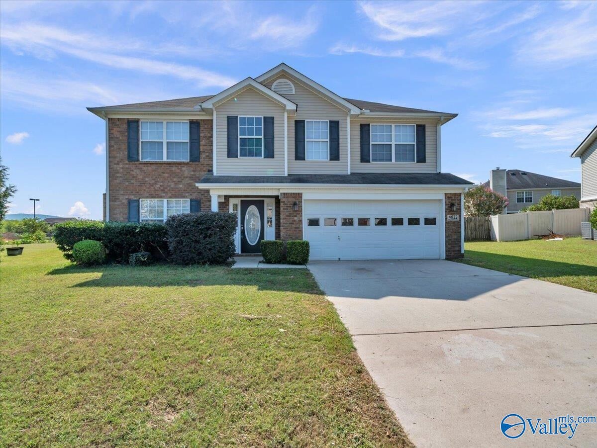 Property Photo: 4822 Inglewood Court SE AL 35763