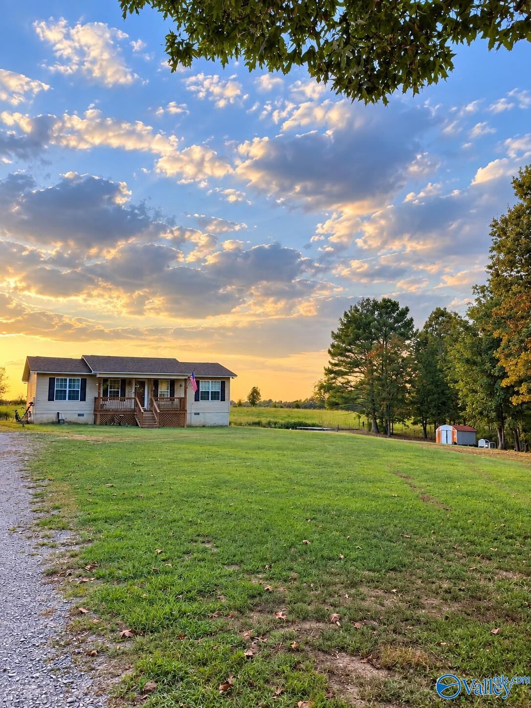 Property Photo:  6835 County Road 78  AL 35967 