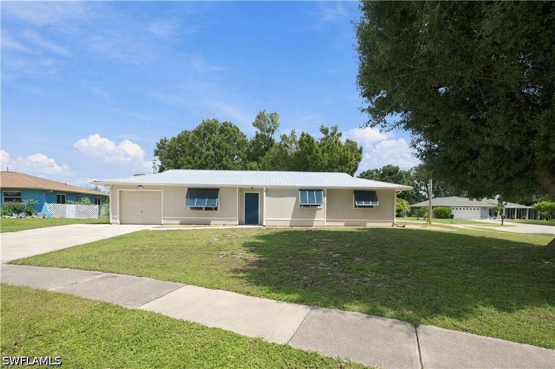 Property Photo:  5990 Milne Circle  FL 33903 