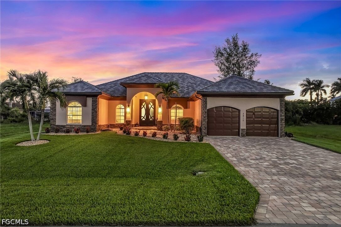 Property Photo:  3810 SW 19th Place  FL 33914 
