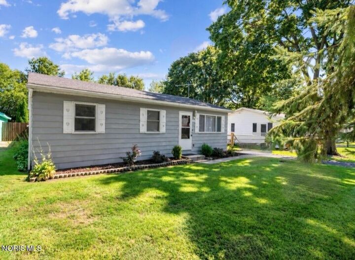 Property Photo:  310 Jackson Street  OH 43515 