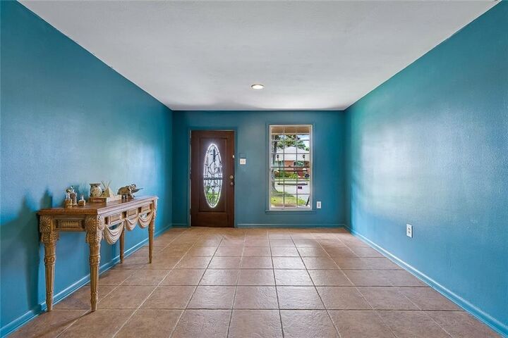 Property Photo: 1105 Brockenbraugh Court LA 70005