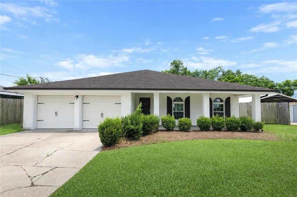 Property Photo:  106 Beta Street  LA 70037 