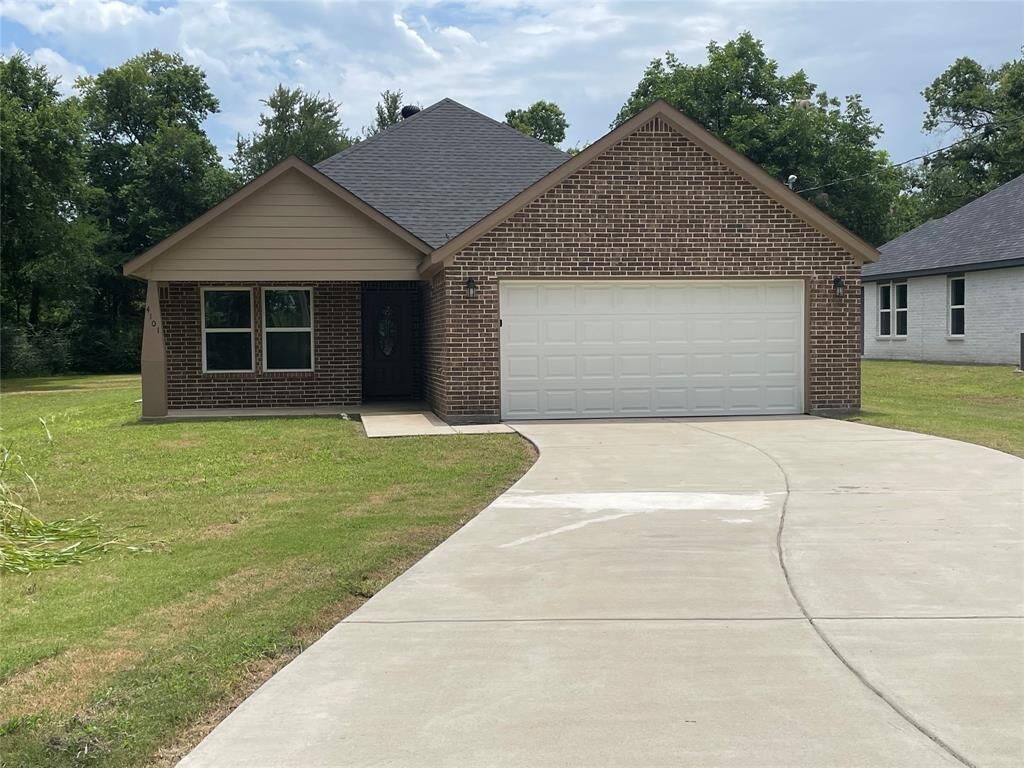 Property Photo: 4101 Morrison TX 75401