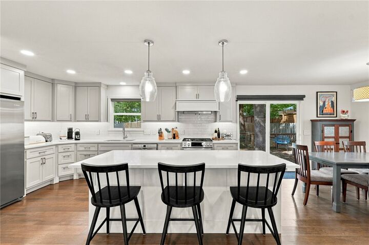 Property Photo: 522 Hawthorn Street AR 72701