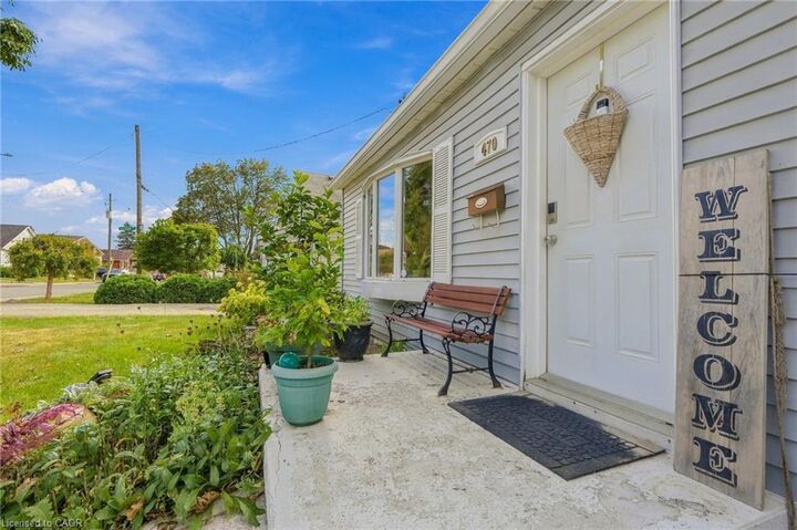 Property Photo:  470 Cochrane Road  ON L8K 3H1 
