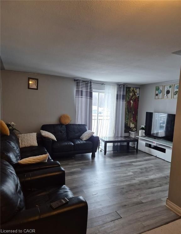 Property Photo:  76 Brybeck Crescent 303  ON N2M 2C6 