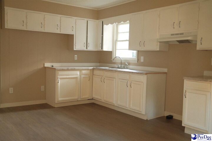 Property Photo:  419 S Morris  SC 29560 