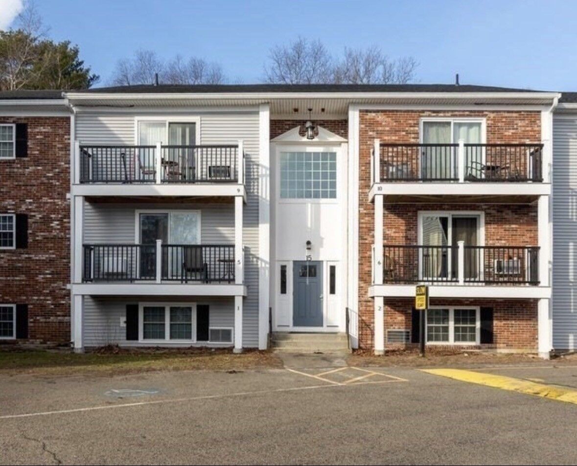 Property Photo:  15 Chapel Hill Dr. 11  MA 02360 