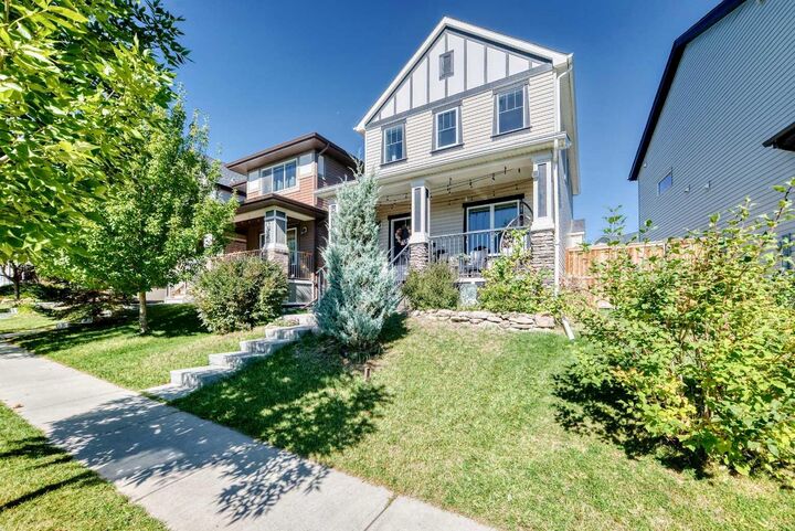 Property Photo:  10 Reunion Grove NW  AB T4B 0Z7 