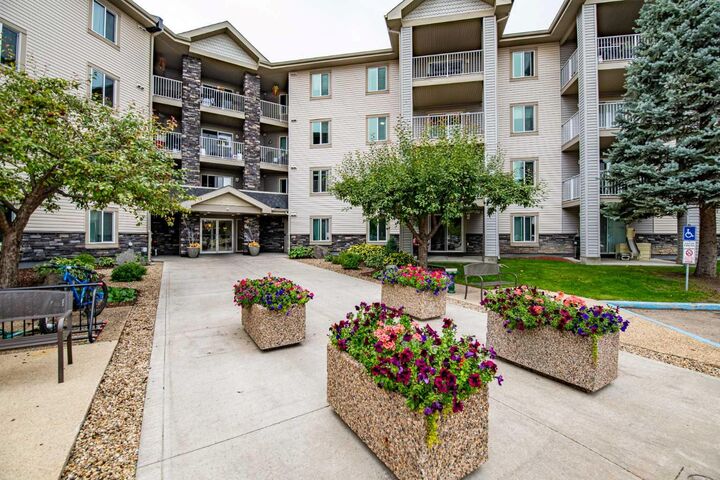 Property Photo:  60 Lawford Avenue 310  AB T4R 3E9 