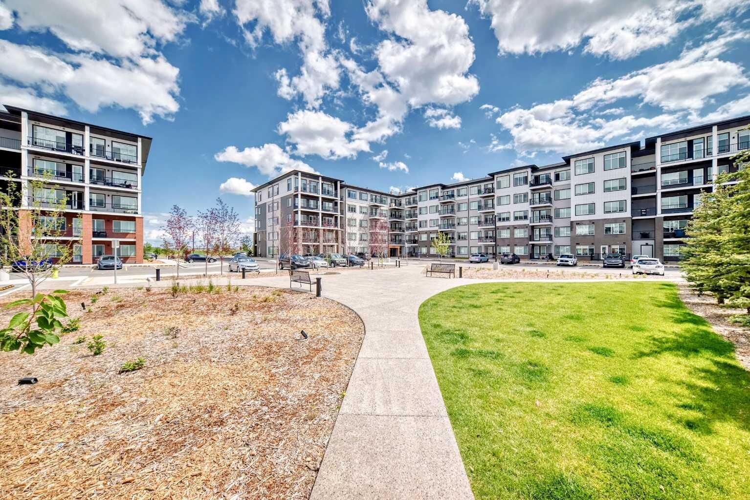 Property Photo: 395 Skyview Parkway NE 1505 AB T3N 2K1