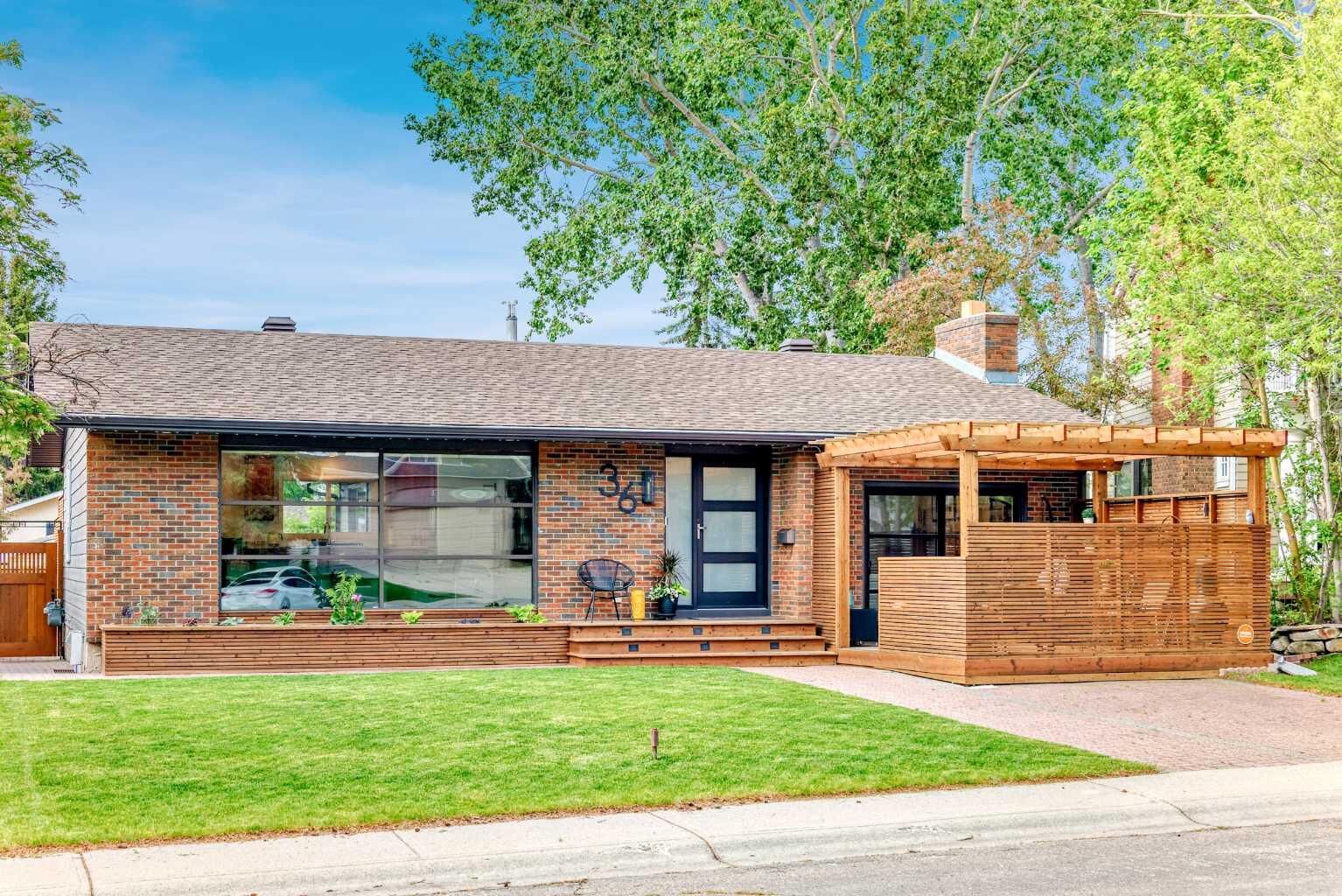 Property Photo:  36 Norseman Place NW  AB T2K 5M6 