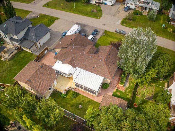 Property Photo:  11 Wenstrom Crescent NE  AB T0J 1X1 