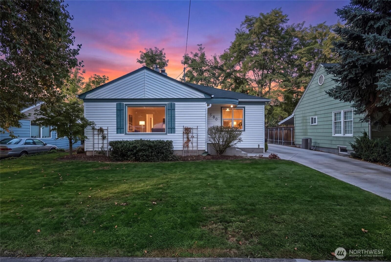 Property Photo: 380 S 1st Avenue WA 99362