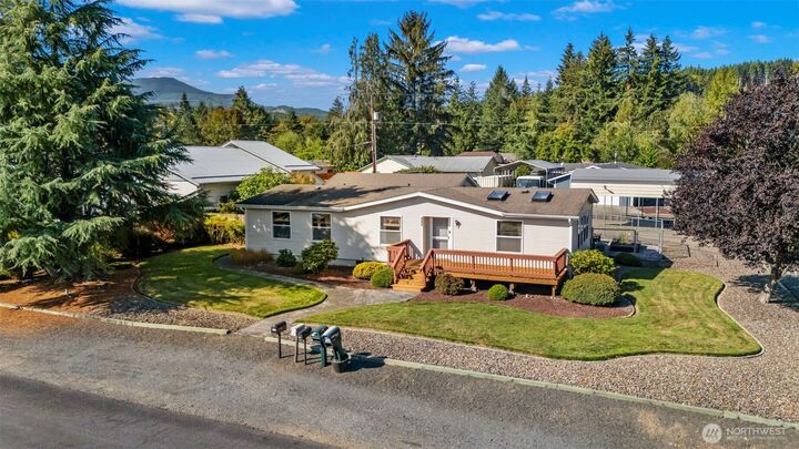 Property Photo:  513  Jackson Street  WA 98581 
