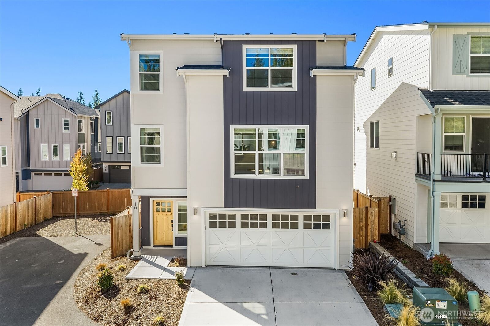 Property Photo:  10  160th Place SE  WA 98012 